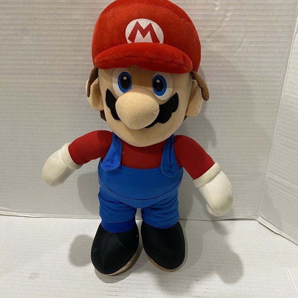 Vintage 2007 Banpresto Super Mario Movable Arms Plush